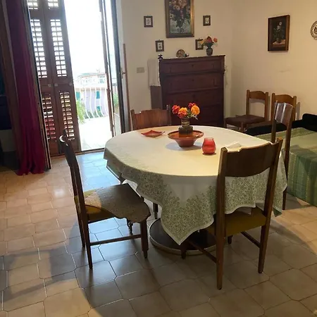 Panzió 5 Di Spade Gioiosa Marea