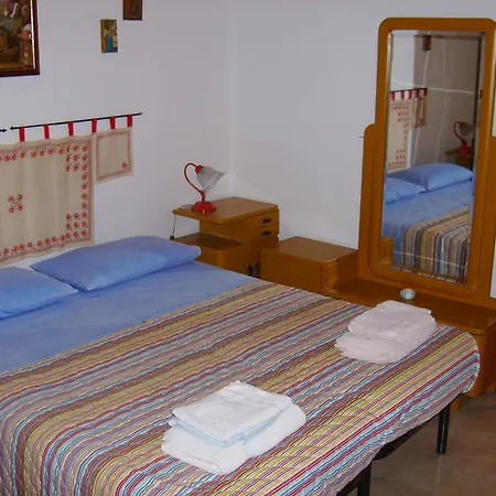 Bed & Breakfast 5 Di Spade Gioiosa Marea